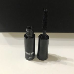 IT cosmetics mini Superhero mascara